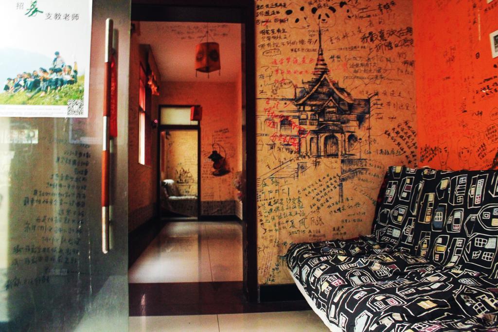 Dengba Hostel Chengdu Branch Exteriör bild
