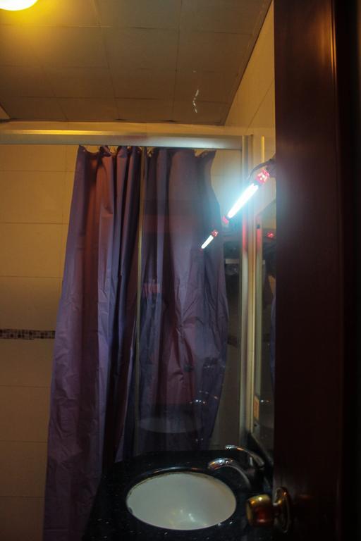 Dengba Hostel Chengdu Branch Exteriör bild