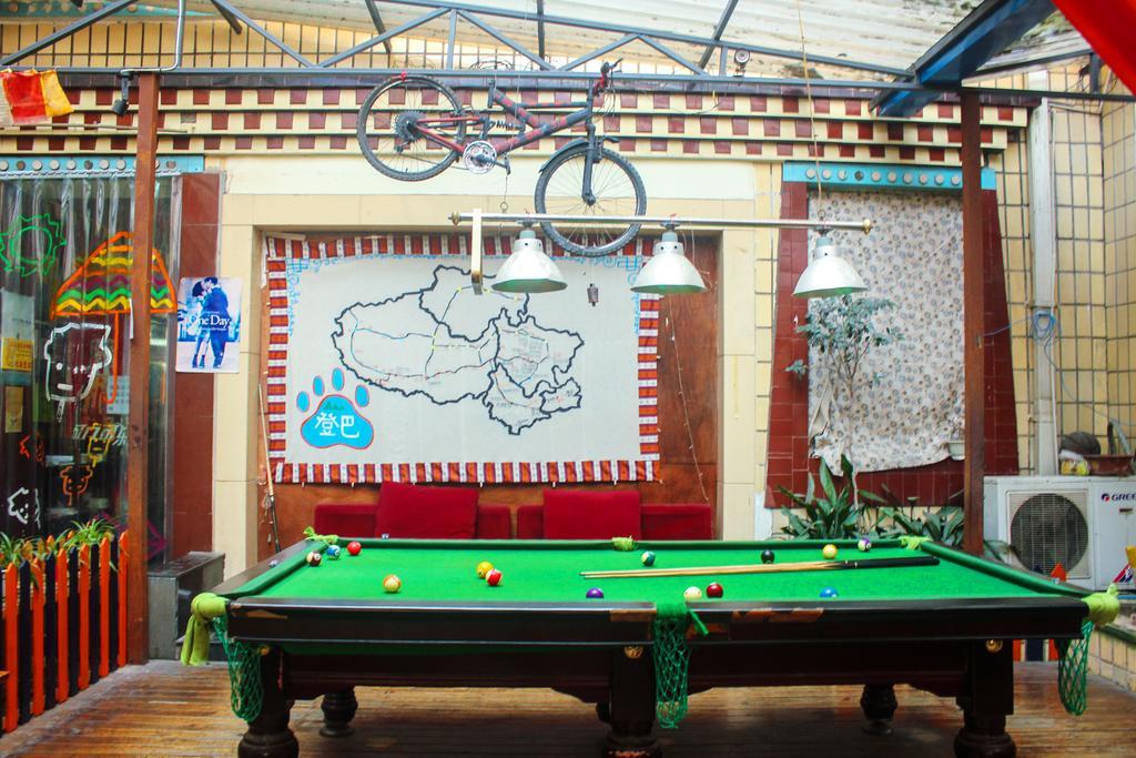 Dengba Hostel Chengdu Branch Exteriör bild