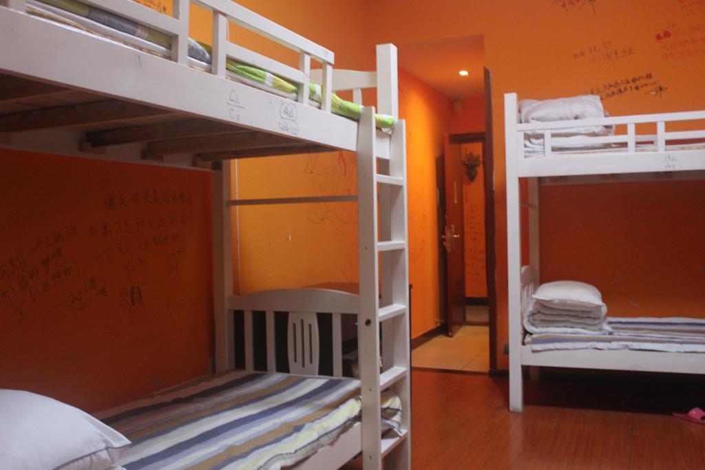 Dengba Hostel Chengdu Branch Rum bild