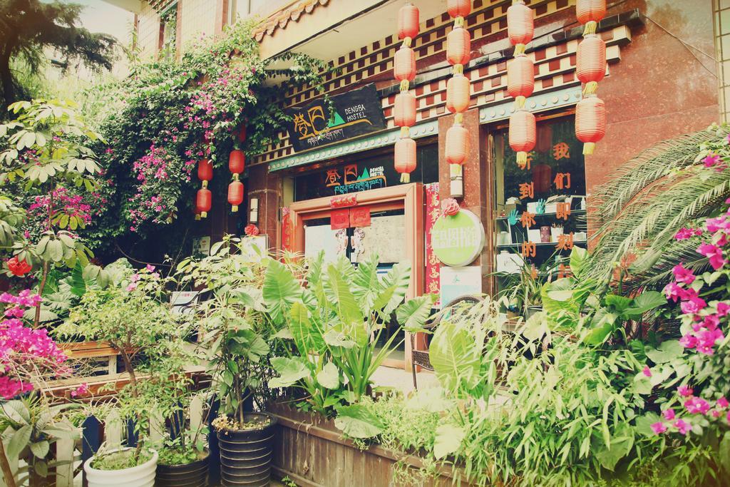 Dengba Hostel Chengdu Branch Exteriör bild