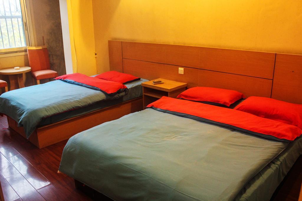 Dengba Hostel Chengdu Branch Exteriör bild